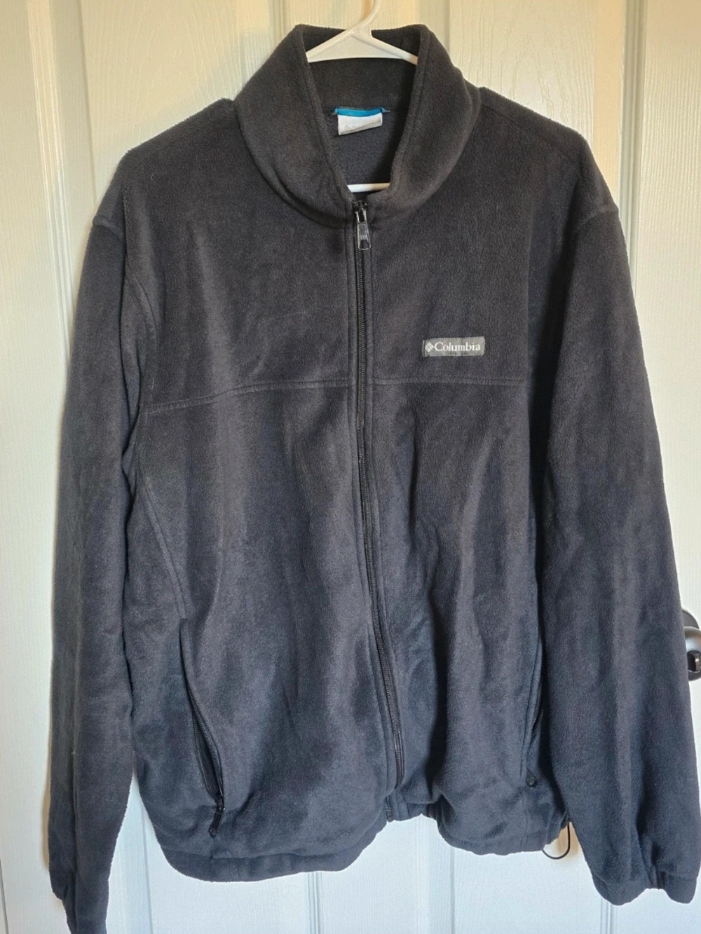 Columbia Women's Black Full-Zip Fleece Jacket - Size XL Used